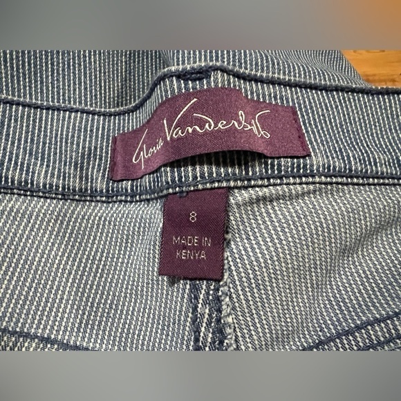 Gloria Vanderbilt Striped Jean Shorts (Sz 8) - Picture 5 of 9